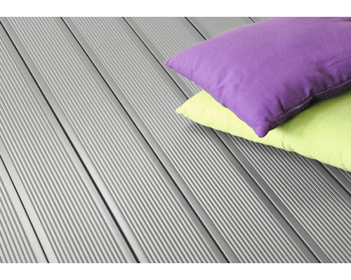 Decking de terasă din lemn compozit cu perne