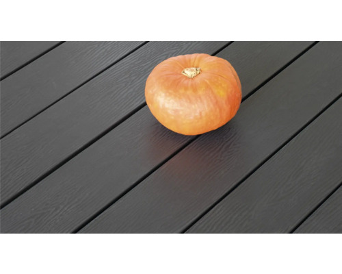 Terasa din lemn cu dovleac