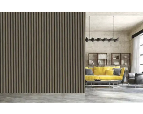 Vedere a camerei cu panouri de perete și mobilier de living