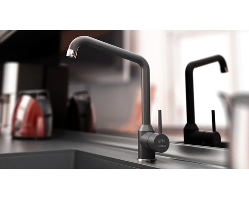 Baterie de bucătărie cu design modern