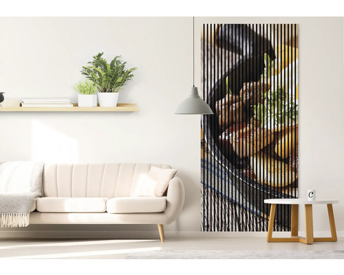 Panou decorativ cu motiv alimentar în camera de zi