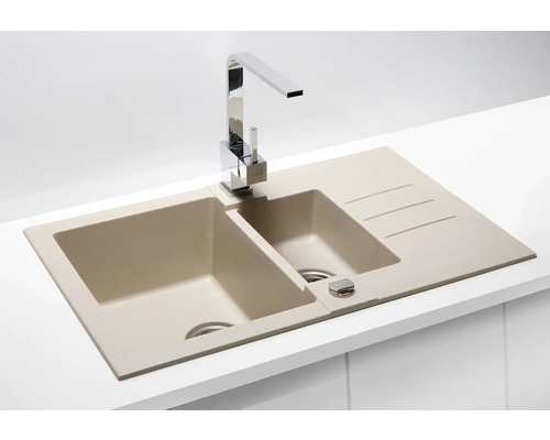 Chiuvetă cu două cuve și zonă de scurgere, cu robinet