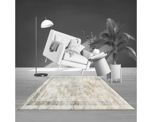 Covor decorativ într-un living cu fotoliu și lampadar