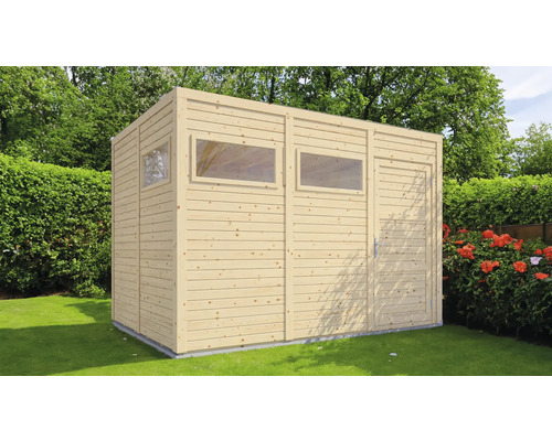 Cabină de grădină din lemn cu ferestre și ușă în grădină