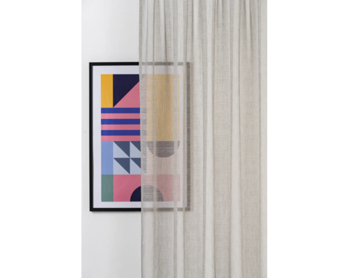 Cortină ușoară cu imagine geometrică în fundal