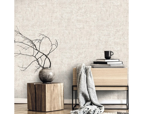 Tapetă vlies bej cu model abstract în camera de zi