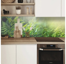 Panou de protecție pentru bucătărie cu motiv floral deasupra aragazului