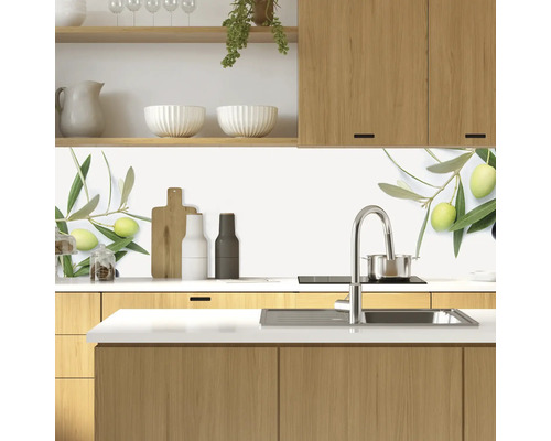 Protecție perete bucătărie cu motiv ramură de măslin într-o bucătărie modernă