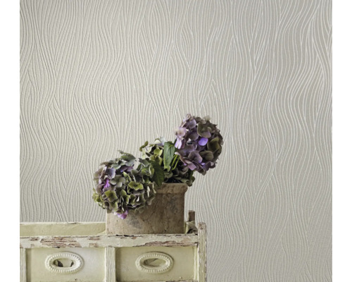 Tapet cu model ondulat și decorațiuni cu plante