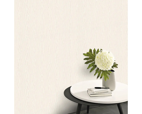 Tapet decorativ cu structură de lemn în cameră cu masă și flori