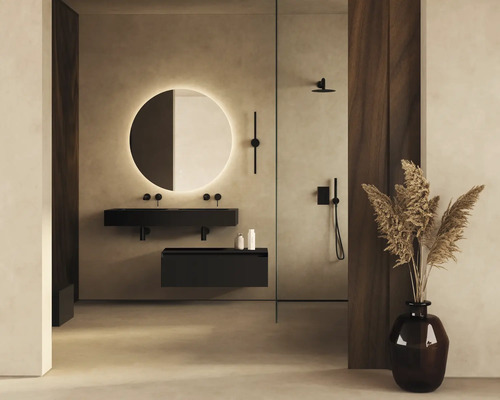 Baie modernă cu chiuvete, oglindă cu iluminare și duș