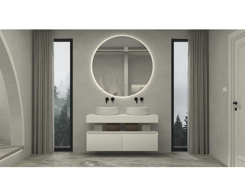 Baie luminoasă cu chiuvetă dublă, oglindă rotundă cu iluminare și fereastră