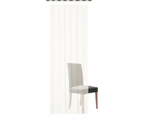 Cortină în fața unui scaun