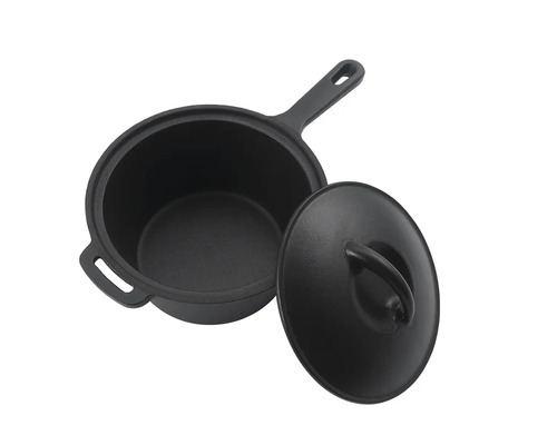 Tigaie neagră din fontă cu capac