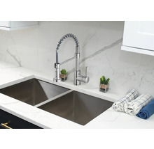 Chiuvetă de bucătărie cu robinet în design modern