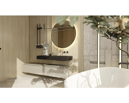 Baie cu chiuvetă, oglindă, cadă și suport pentru prosoape