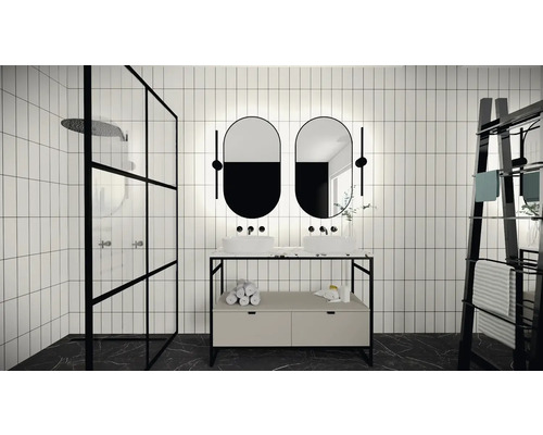 Baie modernă cu duș, dulap de lavoar cu două chiuvete și suport pentru prosoape