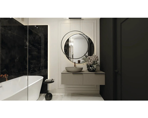 Baie modernă cu cadă independentă, lavoar și oglindă