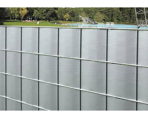 Gard din plasă sudată cu protecție pentru intimitate la exterior