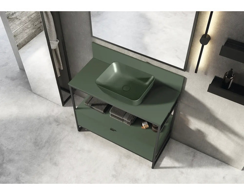 Baie cu dulap inferior pentru lavoar și lavoar aplicat într-o cameră luminoasă.