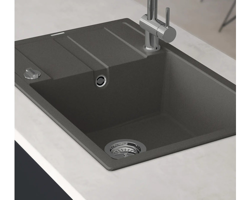 Chiuvetă cu picurător și robinet