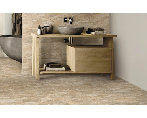 Baie cu lavoar, vas de lavoar aplicat și faianță cu model de piatră