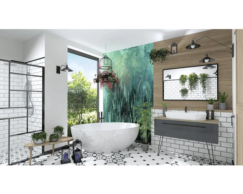 Baie cu cadă independentă, lavoar, oglindă și duș cu paravan de sticlă