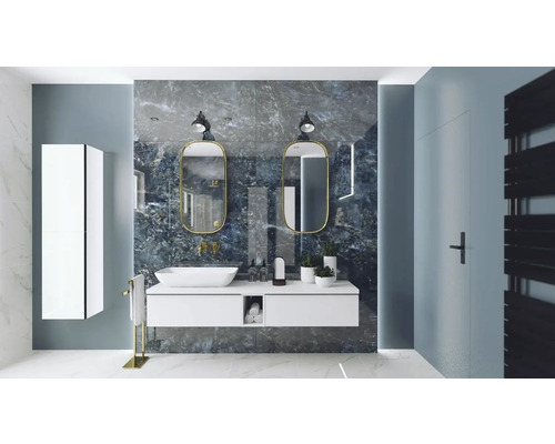 Baie luminoasă cu lavoar, oglinzi și calorifer portprosop