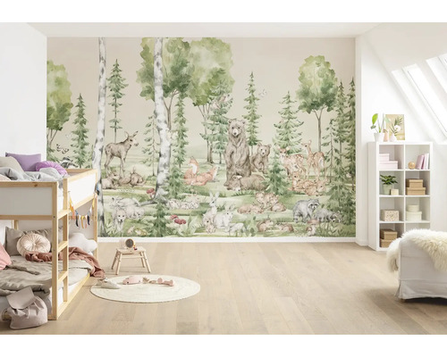 Cameră pentru copii cu tapet cu motiv de animale sălbatice, mesteacăn, urs, căprioară, vulpe, iepure