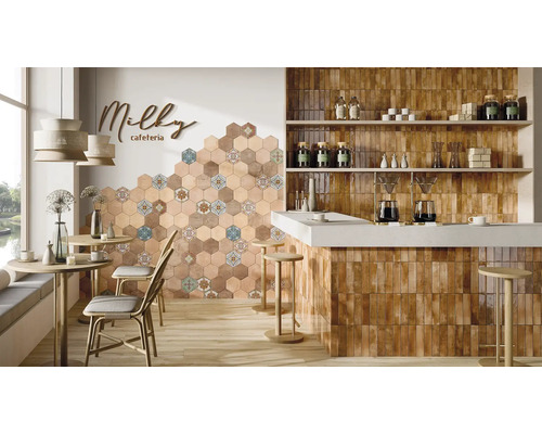 Cafenea cu plăci de perete în diferite modele, bar și mese