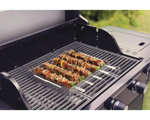 Grătar cu frigărui în suport de grătar