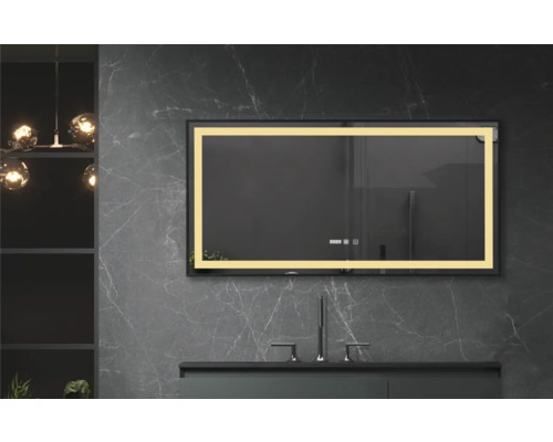 Baie cu oglindă iluminată și lavoar