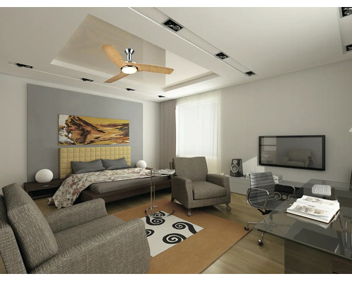 Living luminos cu ventilator de tavan, pat și zonă de lucru