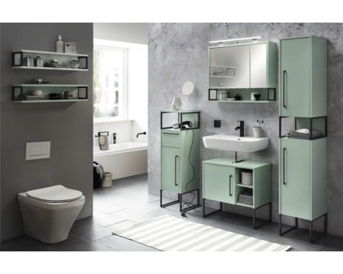 Baie cu toaletă, lavoar, dulap cu oglindă și dulapuri de baie cu design modern