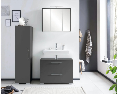 Ansamblu modern de baie cu dulap de bază pentru lavoar, dulap cu oglindă și dulap înalt pentru un design elegant al băii.