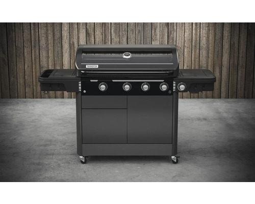 Grătar pe gaz închis la culoare cu patru arzătoare și mese laterale.