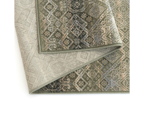 Covor cu model oriental