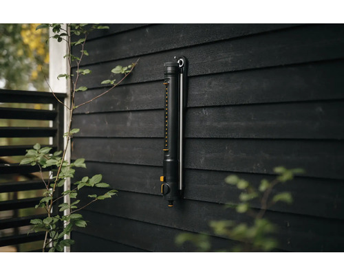 Duș de grădină pentru montare pe perete