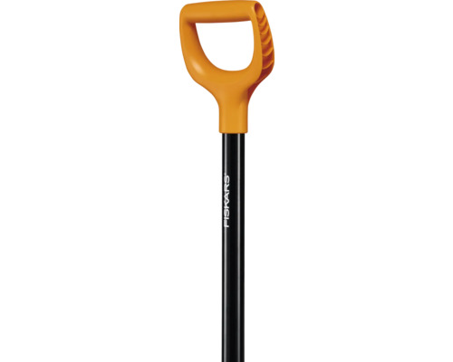 Logo Fiskars pe un mâner de lopată cu mâner