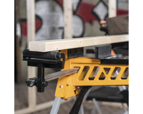 Grindă de lemn pe capră cu role