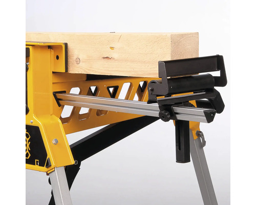 Banc de lucru cu placă de lemn