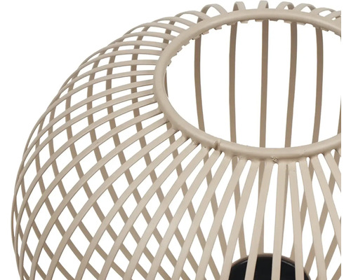 Imagine detaliată a unui abajur cu structură tip grilaj