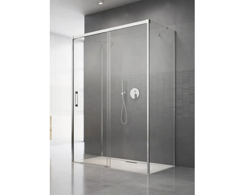 Cabină de duș cu ușă glisantă într-o baie