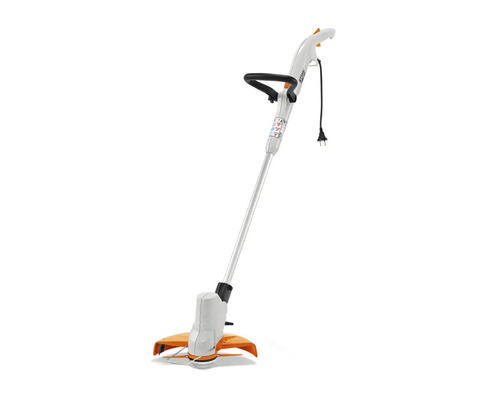 Trimmer electric pentru gazon, utilizat în grădină