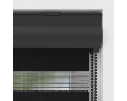 Vizualizare detaliată a unei jaluzele duo negre la fereastră