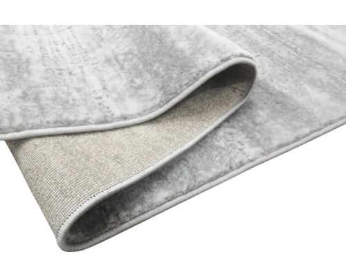 Covor gri cu model abstract