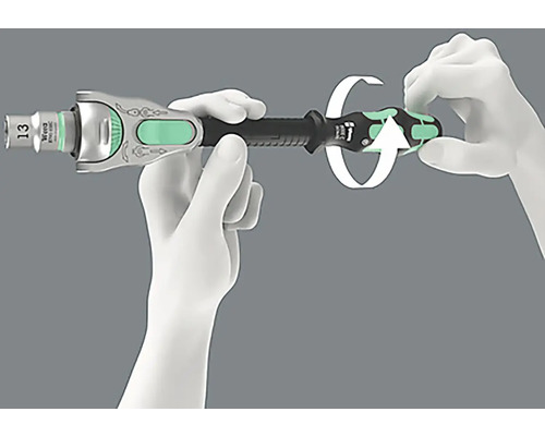 Unealtă Wera cu mâner rotativ în mână