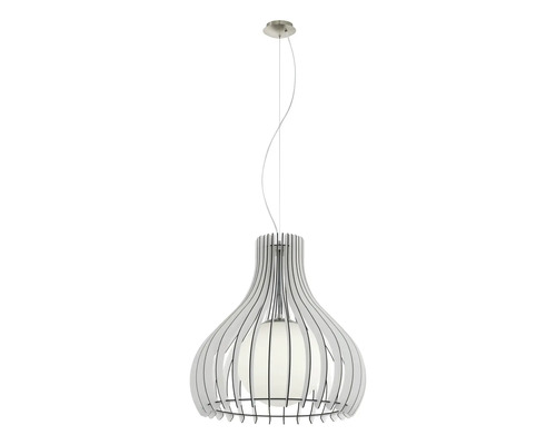 Lampa suspendată cu abajur cu lamele din lemn și un glob de sticlă