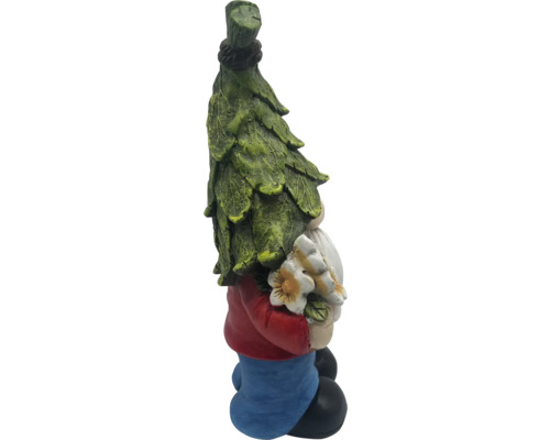 Gnom de grădină cu pălărie din trunchi de copac și buchet de flori