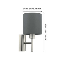 Lampa de perete gri cu dimensiunile de 30 cm înălțime și 14,5 cm diametru